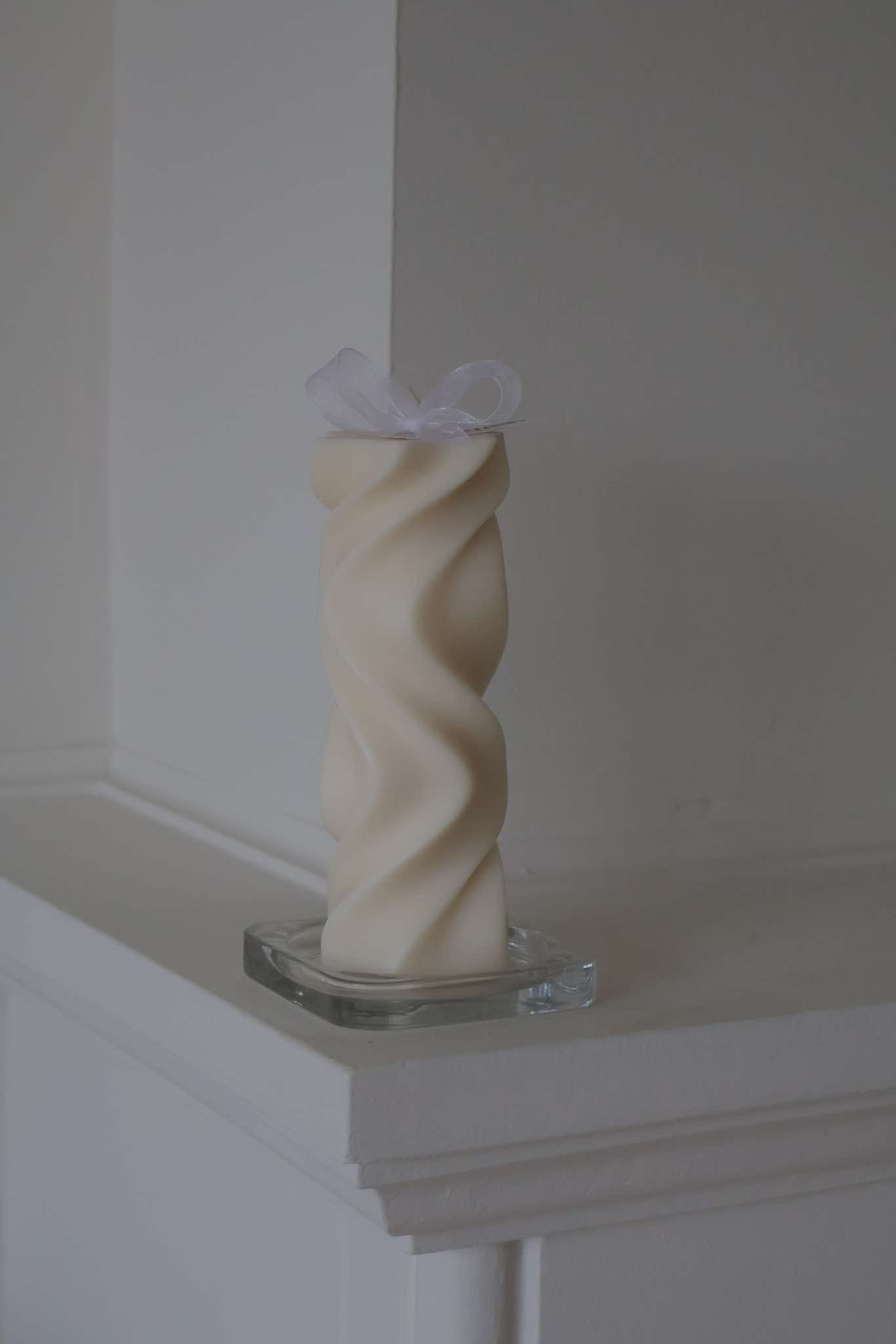 Swirl Pillar